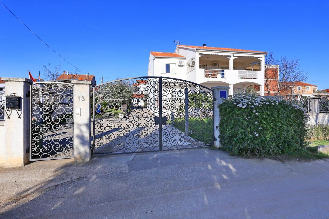 Hacienda Mia With Pool,Bbq, Yacuzzi,Free Parking Zadar Exterior foto