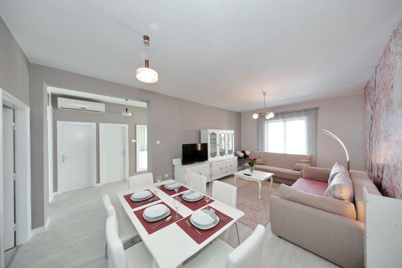 Hacienda Mia With Pool,Bbq, Yacuzzi,Free Parking Zadar Exterior foto